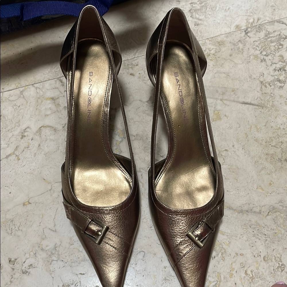 Bandolino Silver and Gold High Heels with Elegant Pointed Toe